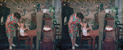 825477 Afbeelding van mevr. De Wijs, bewoonster van het landhuis Oud Amelisweerd (Koningslaan 9) te Bunnik, met haar ...